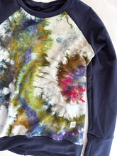 Load image into Gallery viewer, Crewneck sweatshirt collab