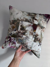 Load image into Gallery viewer, Envelope pillow - spirited