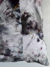 Load image into Gallery viewer, Envelope pillow - spirited