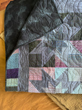 Load image into Gallery viewer, Woven Quilt