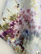 Load image into Gallery viewer, Tea towel - clarity in the chaos
