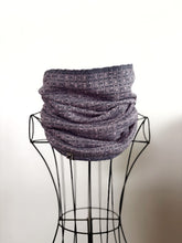 Load image into Gallery viewer, Cowl - pink slub cotton weft
