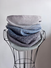 Load image into Gallery viewer, Cowl - light grey tencel
