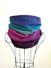 Load image into Gallery viewer, Cowl - dark purple cotton weft
