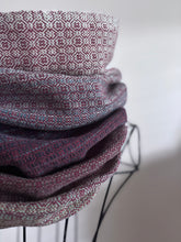 Load image into Gallery viewer, Cowl - raspberry cotton

