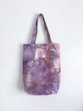 Load image into Gallery viewer, Tote - florals
