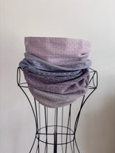 Load image into Gallery viewer, Cowl - lilac silk noil
