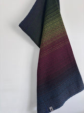 Load image into Gallery viewer, Cowl -  dark brown cotton weft
