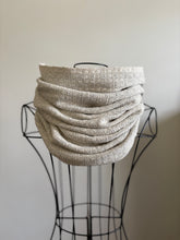 Load image into Gallery viewer, Cowl - light grey slub cotton weft
