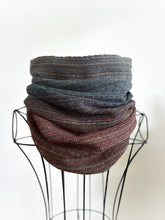 Load image into Gallery viewer, Cowl -- dark olive cotton
