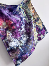 Load image into Gallery viewer, Tea towel - sun chasers
