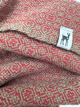 Load image into Gallery viewer, Cowl - brick cotton weft
