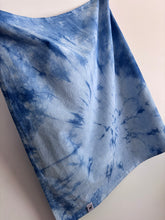 Load image into Gallery viewer, Tea towel - indigo (b)
