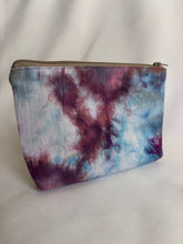 Load image into Gallery viewer, Zipper pouch - fire and ice
