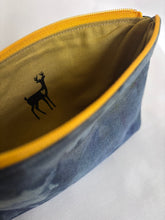 Load image into Gallery viewer, Zipper pouch - on the bright side
