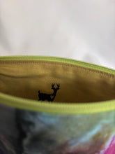 Load image into Gallery viewer, Zipper pouch - safe keeping
