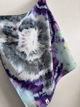 Load image into Gallery viewer, Tea towel - skipping stones
