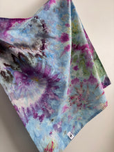 Load image into Gallery viewer, Tea towel - clarity in the chaos
