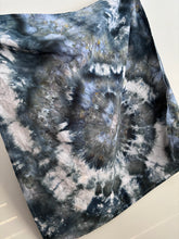 Load image into Gallery viewer, Tea towel - glacial
