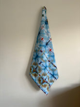 Load image into Gallery viewer, Tea towel - over winter
