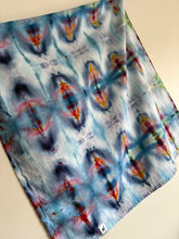 Load image into Gallery viewer, Tea towel - heartspark
