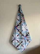 Load image into Gallery viewer, Tea towel - fanciful
