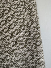 Load image into Gallery viewer, Cowl -  olive cotton weft
