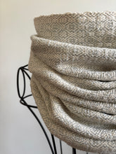 Load image into Gallery viewer, Cowl - light grey slub cotton weft
